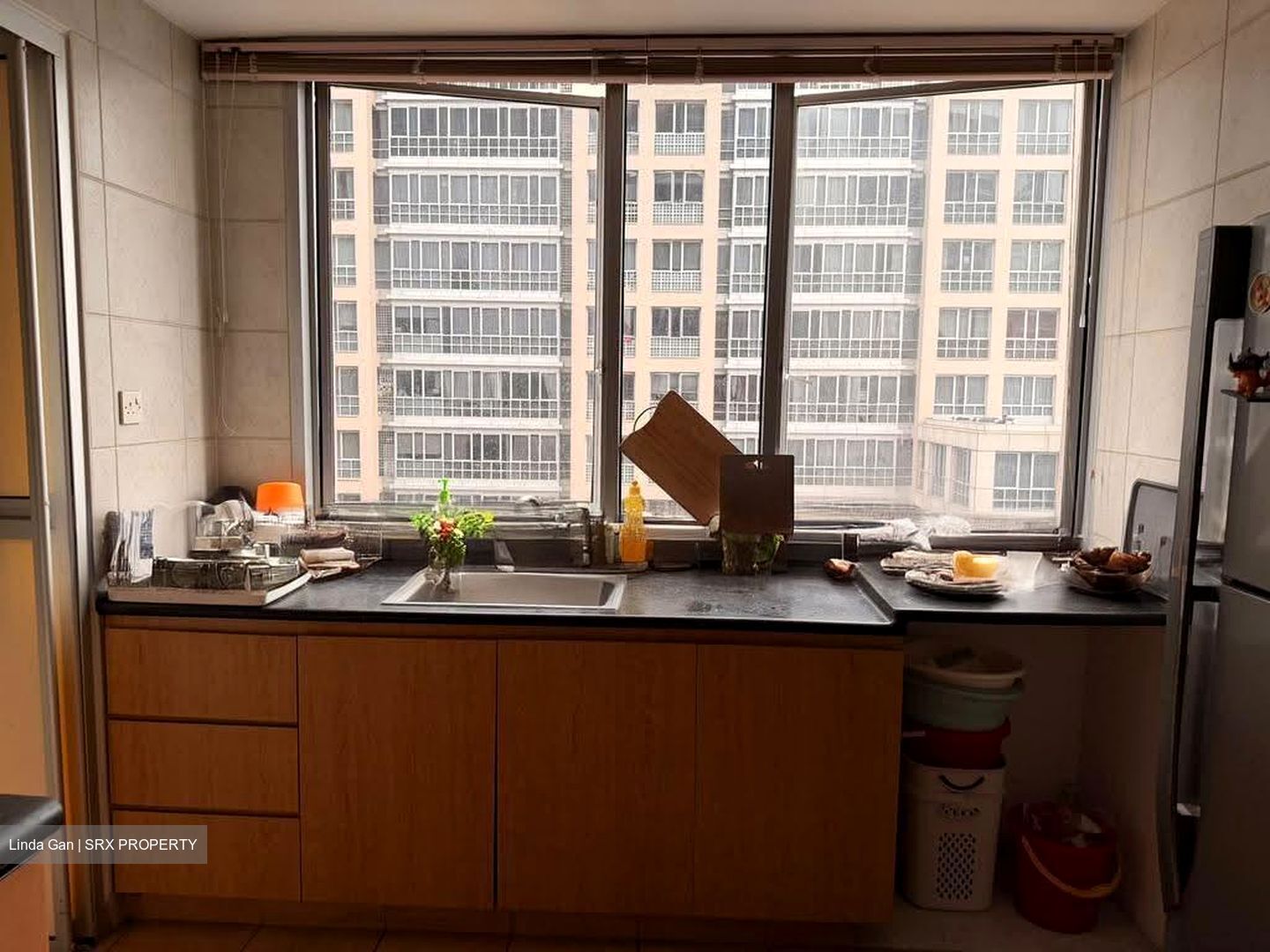 UE Square (D9), Apartment #636205271